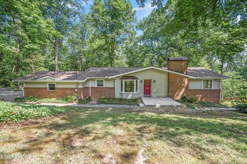 128 Oklahoma Ave, Oak Ridge, TN, 37830-8604 | Card Image