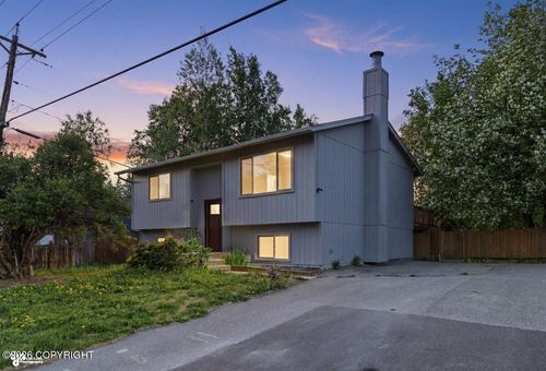 3850 E 84th Ave, Anchorage, AK, 99507-3622 | Card Image