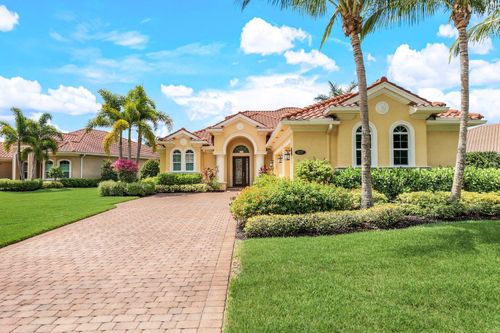9337 Campanile Cir, NAPLES, FL, 34114-9542 | Card Image