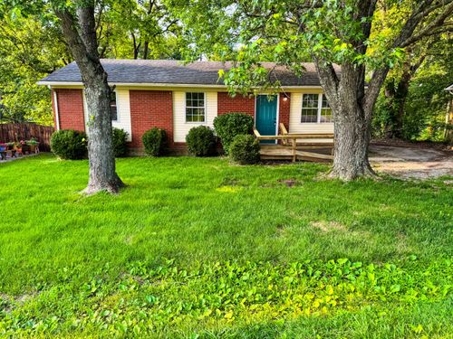 208 Creekside Ln, Frankfort, KY, 40601-9735 | Card Image