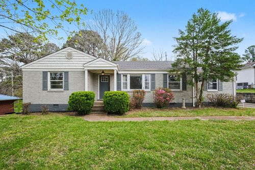 1662 Valley Rd, Clarksville, TN, 37043-4535 | Card Image