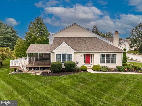 230 Avonwood Rd, KENNETT SQUARE, PA, 19348-1467 | Card Image
