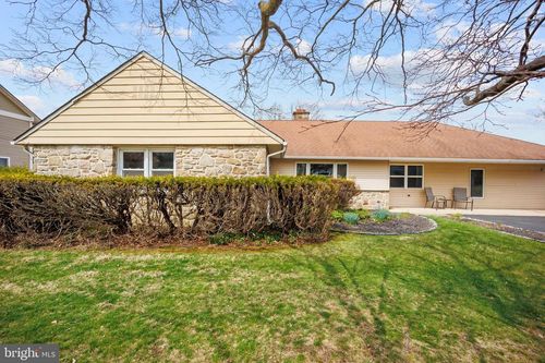 190 New Rd, SOUTHAMPTON, PA, 18966-3605 | Card Image