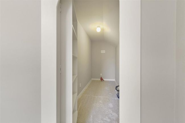 This room has a lot of options. Could be kids play space, add some sound proofing and could be a good music room. | Image 29