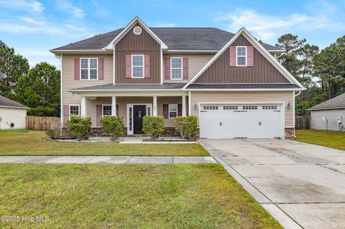 207 Riverstone Ct, Jacksonville, NC, 28546-8068 | Card Image
