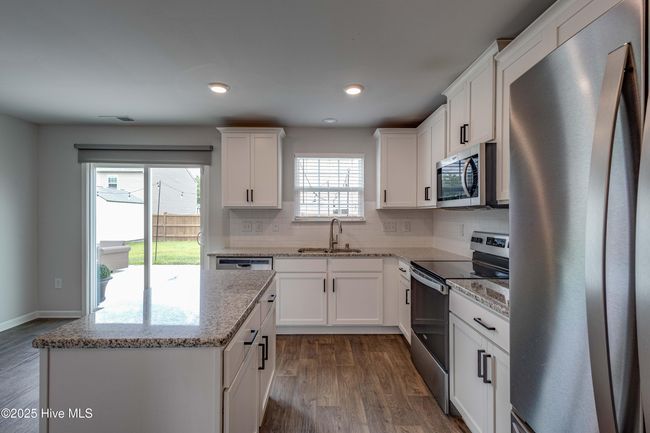 411 Isabelle St, House other with 3 bedrooms, 3 bathrooms and 2 parking in New Bern NC | Image 8