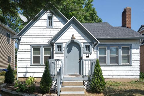 1724 Martin Ave, Grand Rapids, MI, 49507-2654 | Card Image