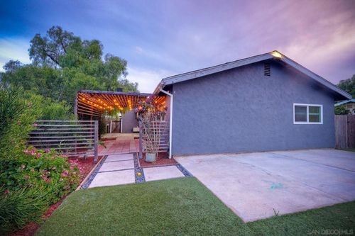 9574 Danancy Ct, Spring Valley, CA, 91977 | Card Image