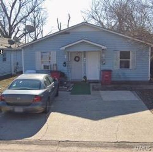 617/619 Daniel Street, Sikeston, MO, 63801 | Card Image