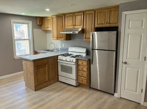 2-7 Johnny Ct, Boston, MA, 02111-1404 | Card Image