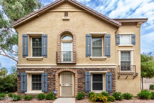 5734 S 21st Pl, Phoenix, AZ, 85040-3461 | Card Image