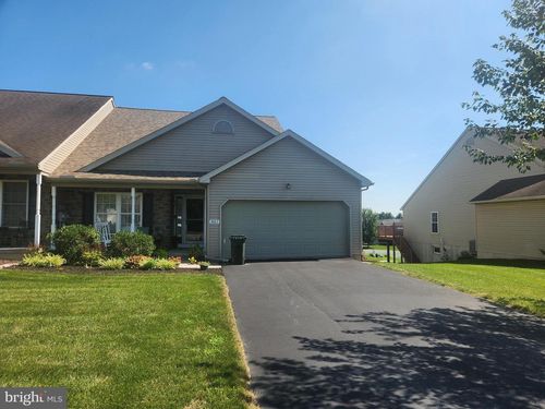 461 Thrush Dr, MANHEIM, PA, 17545-8595 | Card Image