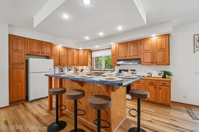 Large Kitchen | Image 7