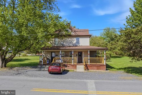 15 Myers Rd, BERKELEY SPRINGS, WV, 25411-4567 | Card Image