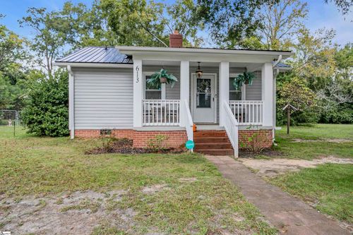 613 E Florida St, Clinton, SC, 29325-2602 | Card Image
