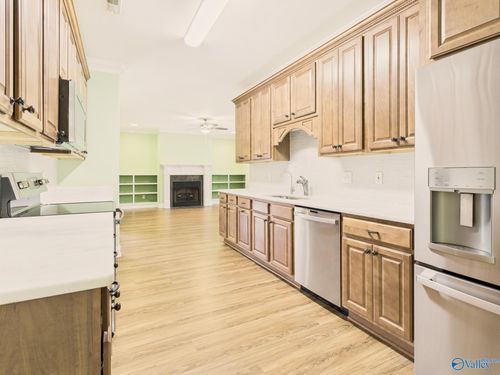 8800 Belle Mor Dr Nw, Madison, AL, 35757-6727 | Card Image