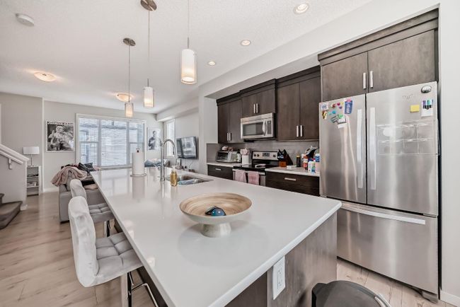 202 New Brighton Walk Se, Home with 3 bedrooms, 2 bathrooms and 4 parking in Calgary AB | Image 8