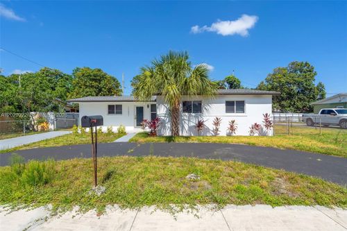 17231 Nw 24th Pl, Miami Gardens, FL, 33056-4510 | Card Image