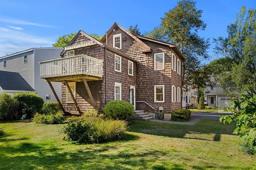 30 Park St, Wakefield, MA, 01880-5011 | Card Image