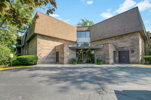 apt-206-907 S Williams St, Westmont, IL, 60559-2453 | Card Image