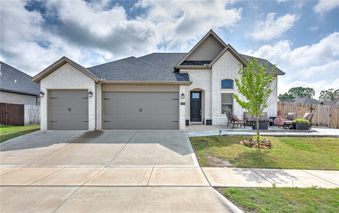 Drewrys Bluff Dr, Fayetteville, AR 72704