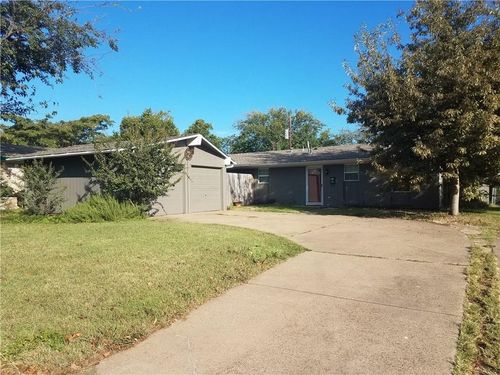 4237 Upland Way, Garland, TX, 75042-6155 | Card Image
