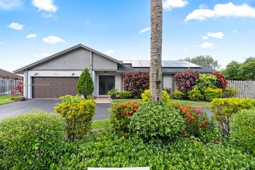7831 Nw 11th Ct, Plantation, FL, 33322-5114 | Card Image