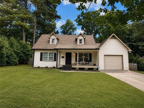 5806 Stonehaven Dr Nw, Kennesaw, GA, 30152-3760 | Card Image