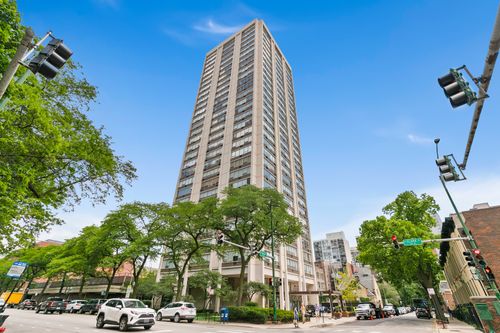 apt-1801-70 Burton Pl, Chicago, IL, 60610-1471 | Card Image
