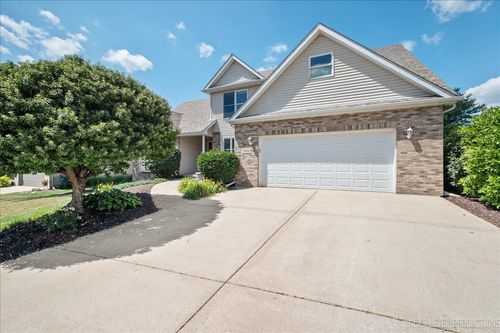 909 Casey Dr, Minooka, IL, 60447-9035 | Card Image