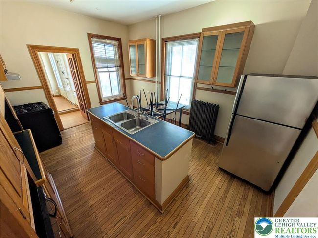 224 N 11 Th St, Townhouse with 4 bedrooms, 3 bathrooms and null parking in Allentown PA | Image 15