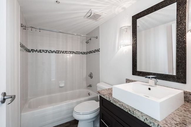 3706 - 1009 Expo Blvd, Condo with 2 bedrooms, 2 bathrooms and 1 parking in Vancouver BC | Image 27