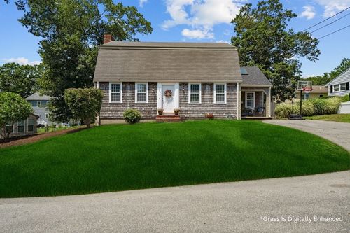 351 Natick St, New Bedford, MA, 02745-1644 | Card Image