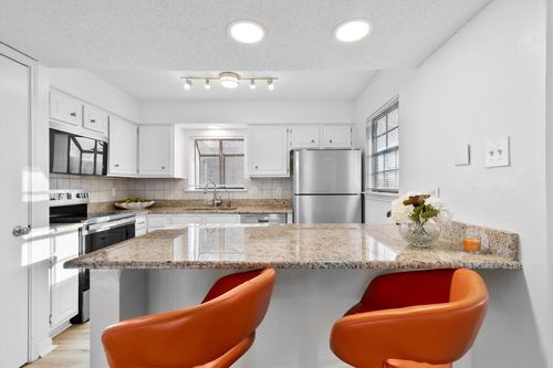 807-15221 Berry Trl, Dallas, TX, 75248-6308 | Card Image