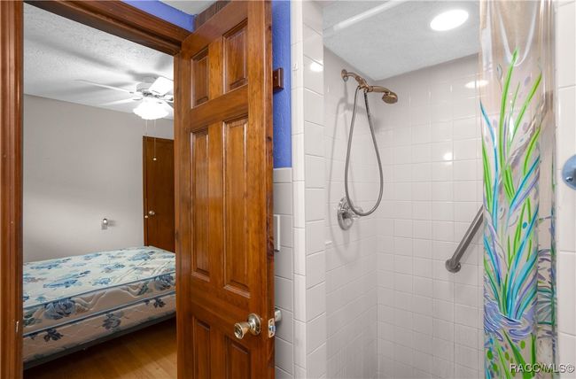 19343 Se 91 St Ln, House other with 3 bedrooms, 2 bathrooms and 1 parking in Ocklawaha FL | Image 17
