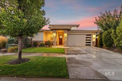 10737 W Mossywood Dr, House other with 3 bedrooms, 2 bathrooms and 2 parking in Boise ID | Image 2