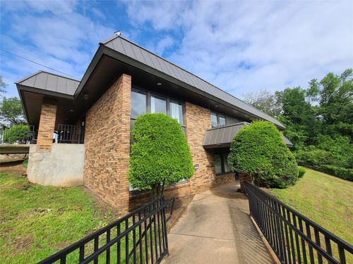 102 Memorial Dr, Denison, TX, 75020-2025 | Card Image