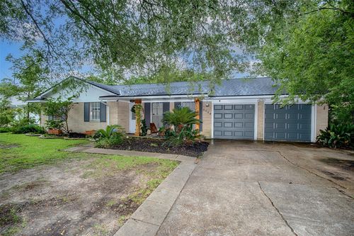 1100 Kipp Ave, Kemah, TX, 77565-3033 | Card Image