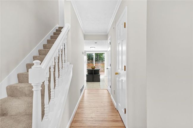 998 Pointer Rdg, House other with 3 bedrooms, 3 bathrooms and null parking in Tucker GA | Image 5