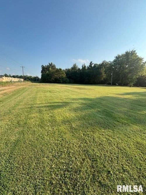 9485 E Il Highway 15, Mount Vernon, IL, 62864-7318 | Card Image