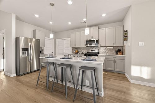 5516 Madden Ln, Houston, TX, 77048-2735 | Card Image