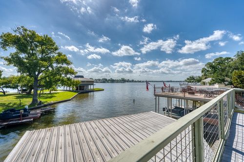 207 Princess Ter, Sunrise Beach, TX, 78643-9208 | Card Image