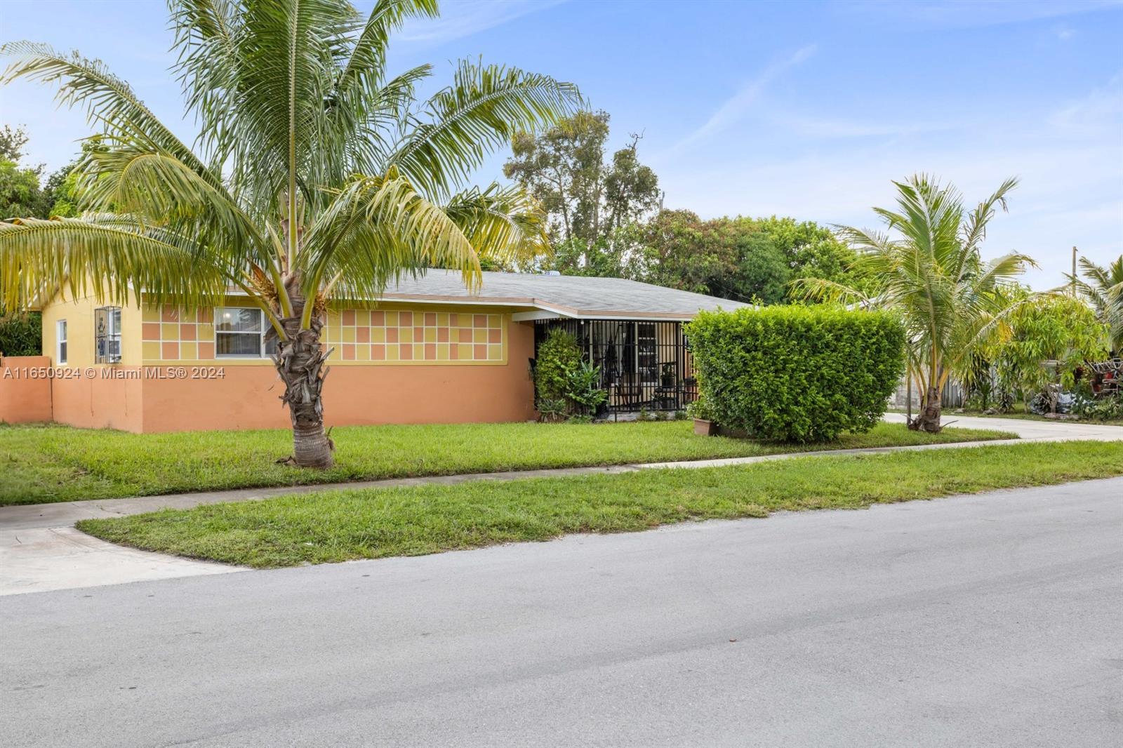 14th Ave, Miami, FL 33169