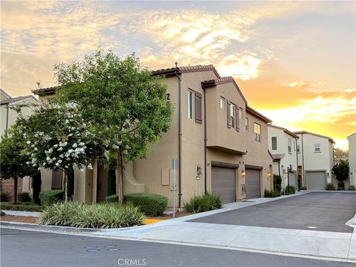 102-4172 Horvath St, Corona, CA, 92883-4463 | Card Image