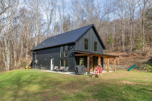 4101 Luvenia Ln, Williamsport, TN, 38487-2400 | Card Image