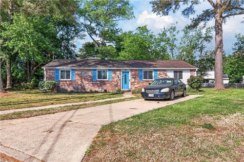 2001 Neville Cir, Hampton, VA, 23663-1113 | Card Image