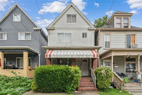 1379 5th Ave, Arnold, PA, 15068-4409 | Card Image