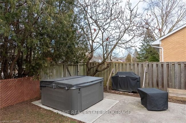 432 Forest Lawn Ave, House other with 3 bedrooms, 0 bathrooms and 5 parking in London ON | Image 8