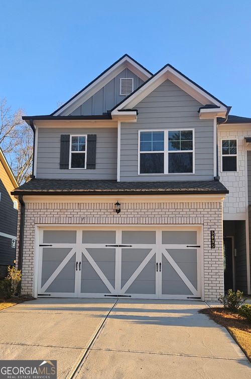 5635 Chickory Dr, Flowery Branch, GA, 30542-7207 | Card Image