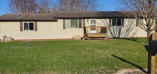 898 Maple Dr, Osceola, WI, 54020-8137 | Card Image